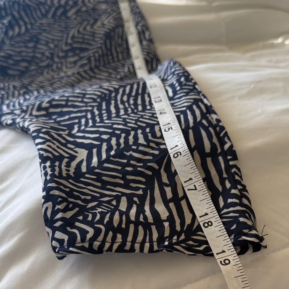 Collective Concepts Navy and Cream Abstract Dress Size Medium - Picture 5 of 7